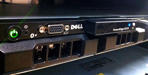 PowerEdge R310が届いた