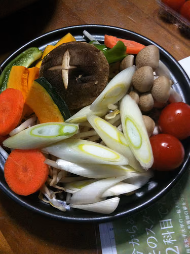初のタジン鍋で温野菜