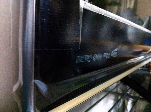 レグザTV内蔵スピーカーのビビリ音