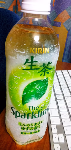 生茶スパークリングを飲んでみた