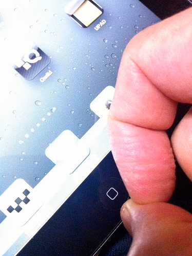 iPad/iPhoneホームボタンの反応が悪いときの対処方