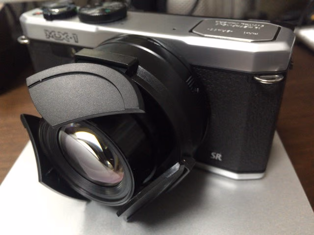 MX-1には自動開閉キャップが必須ですね