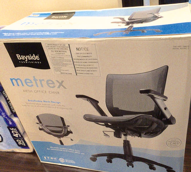 Costco Bayside Metrex Mesh Chair CORC-7の組み立てと座り心地