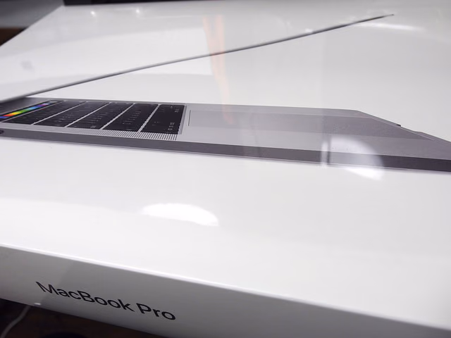 待望の15インチMacBook Pro(Late 2016)届きました