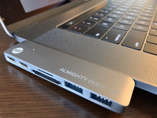 TUNEWEAR ALMIGHTY DOCK TB1を購入